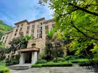 LUXURY LIFE HOTEL Hotel in zona Kong Xiangxi Residence of Chongqing