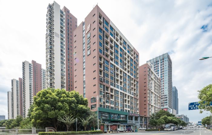 Jinjiang Inn (Suzhou Railway Station Wanda Plaza Pinglong Road Metro Station)