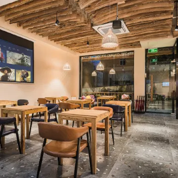 Jiu Yue Li Harayama guest house Отели в г. Лудинг