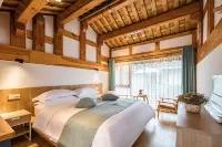 Floral Hotel·Qinggongtang Hotel (Langzhong Ancient City Flagship Store) Hotel di Langzhong