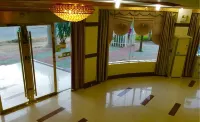 Xuancheng Hongxin Business Hotel