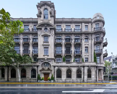 ZHotel The Somekh Building