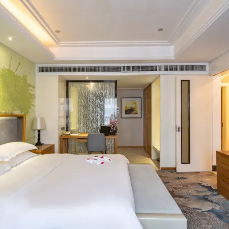 Hangzhou Yinlonghui Leisure Theme Hotel (Xiaoshan Tonghuizhong Road Subway Station)