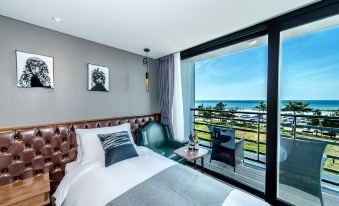 Jeju Marevo Beach Hotel
