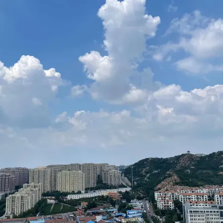 yueting Apartment (Qingdao Jinshui Road Shop)