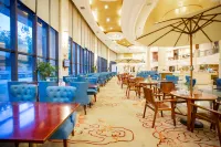 Anyang Huaqiang Nuohuating Hotel (Cultural and Sports Center Stadium)