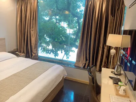 Huajun Yuyue Hotel
