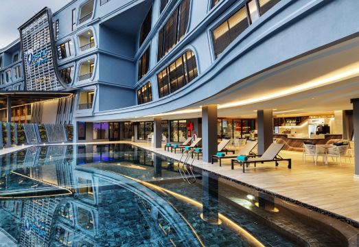 The Oceanic Sportel 수영장