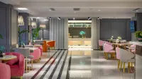 Huainan A·PAN Art Hotel (Huainan University of Technology)
