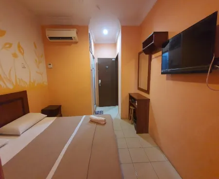 Highway Budget Hotel