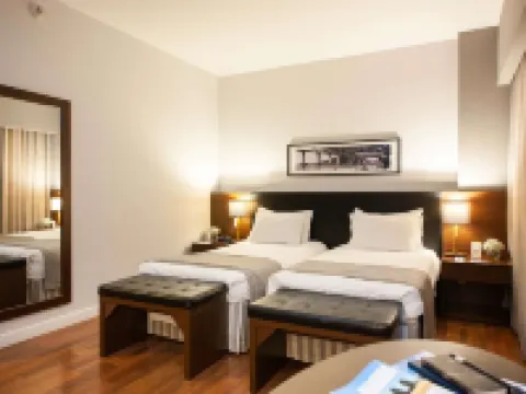 Golden Tulip Porto Vitória Hoteles en Vitória