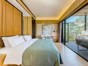 Trip.com Group Country Retreats (Henan Anyang Linzhou Shibanyan)