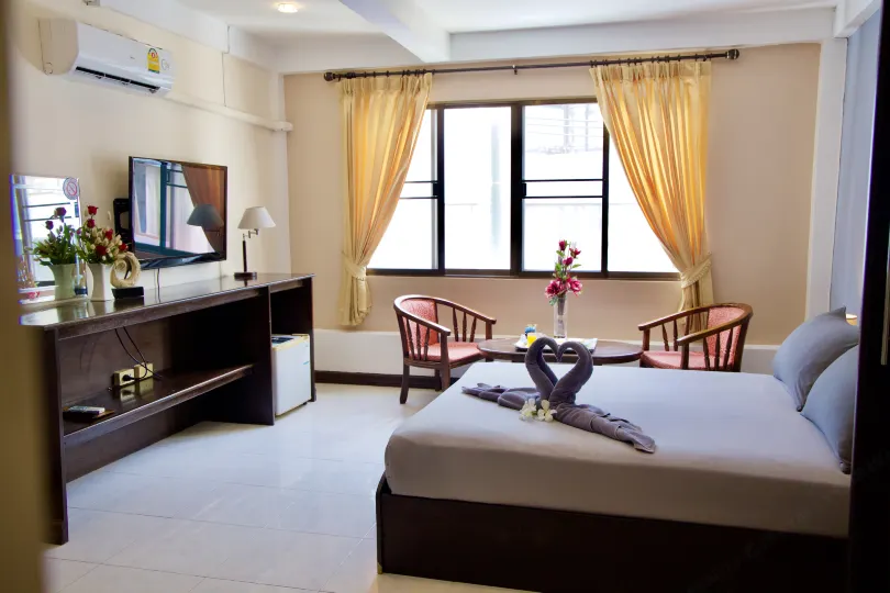 Golden Guesthouse by the Beach Cha Am