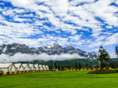 Lijiang Dongbagu Automobile Tourism Camp Hotels near Yulong Snow Mountain Ropeway