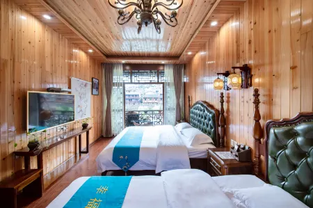 Happy Utopia Hotel (River-view Branch)