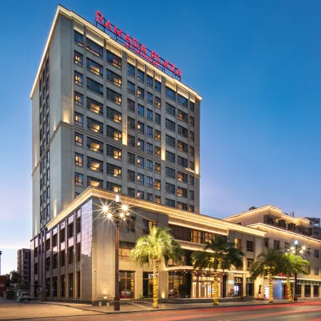 Ramada Plaza By Wyndham Poyang Hotel