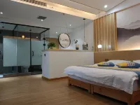 八里溝納山納水民宿