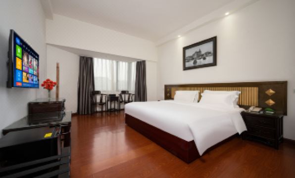 Zhuhai Special Zone Hotel (Guangzhou Beijing Road Pedestrian Street West gate Subway station store)