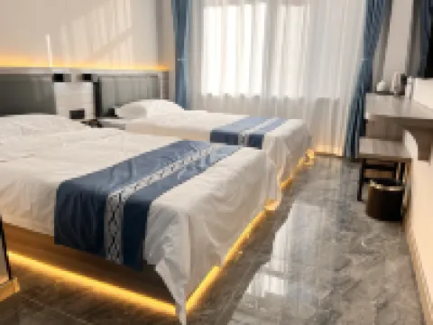Warm Harbour Hotel - Parkering