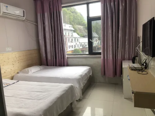 Farmhouse Restaurant Hotel