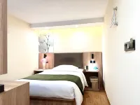 GreenTree Inn Express Hotel (Jiangyin Wanda Plaza Chengjiang Road) Các khách sạn ở Jiangyin Wanda Commercial Area