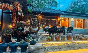 Weixi Manlaiyue Homestay