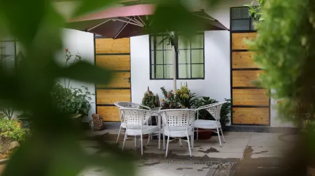 Fengyuwu Xiangju Sprinkler Shop Отели рядом с достопримечательностью «Fengyuzhen»