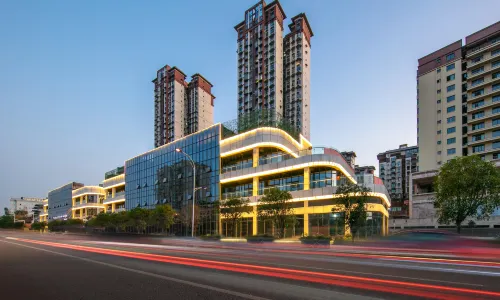 Lixi Hotel
