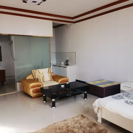 Dingxi Deli Hotel