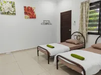 Favourite Homestay Melaka - 8Pax,4Br,4Bath Hotels in 