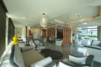Aura Hotel Hatyai Songkhla - Swimmingpools