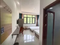 Lingchuan Changhong Farm Stay - parkir