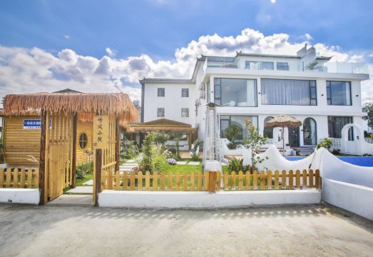 大理伴海听风客栈（洱海生态廊道店）外景图