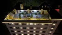 Rezen Select Hotel (Shennongjia Muyu Distribution Center) Hotels near Muyu Town