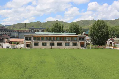 Chamtsee House