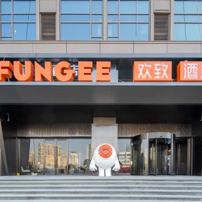 FUNGEE High-Rise River View Hotel (Honggutan, Jiangxi Provincial Museum, Nanchang) Hôtels à proximité de : Jiangxi Museum