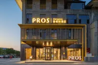 XIANGYANG PROS HOTEL Hotels near The City of Tang Dynasty