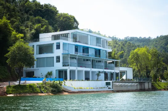 Wanlv Lake Liuyue Peninsula Homestay (Wanlv Lake)