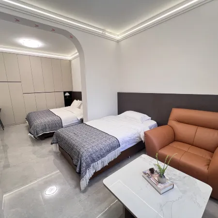Pengzhou Baoshan Nanxi Chinese Inn