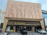 Kailai Castle Hotel (Guangzhou Chimelong Wildlife Park Branch) Hotel in zona Changlong Wild Zoo