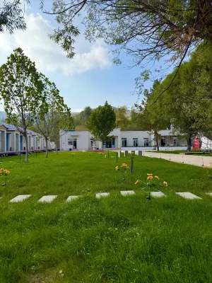 伊寧縣阿索烏度假莊園 弓月城民俗風情園附近的飯店