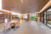 Shankee Coffee Style Hotel (Panzhihua Miyi Time Water Street)