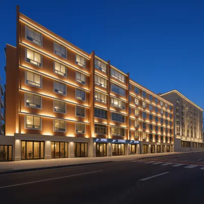 Home Inn (Shanghai Fudan University Dabaishu Subway Station Store) Hotels near Dabaishu Station