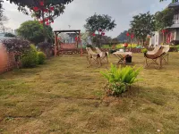 Jinlanju Homestay (Wanfenglin Scenic Area Visitor Center)