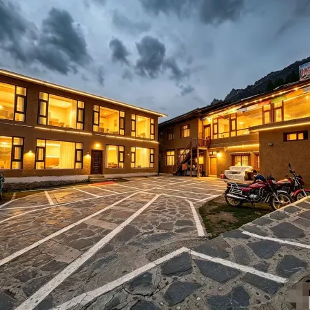 Zha Ga Na Gana Manyuan Homestay (Dari Viewing Platform)