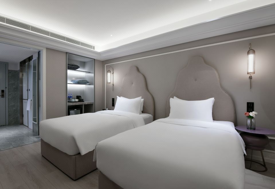 5. Mercure ..