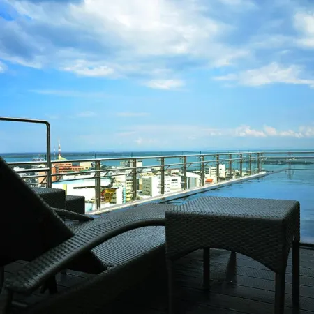One Central Hotel & Suites