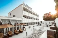 The Koi Fish Designer Homestay Hotel in zona Department of Mathematics of Dalian Maritime University
