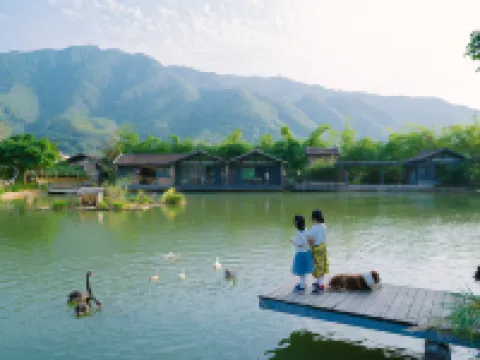 Changtai Lai Lai Zhuang B&B Hotels near Xiaohuang Mountain Scenic Area