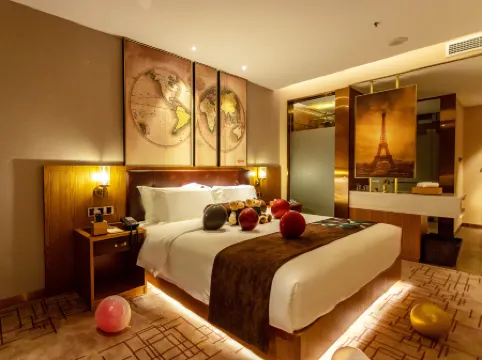 James Joyce Coffetel Hotel (Tangshan Laoting Jingtang Port Longze International)